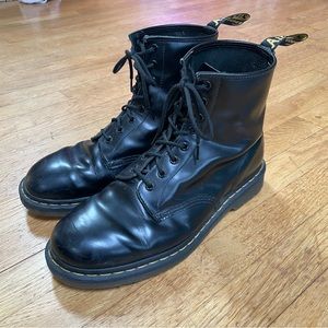 Dr. Martens Mens The Original Boots